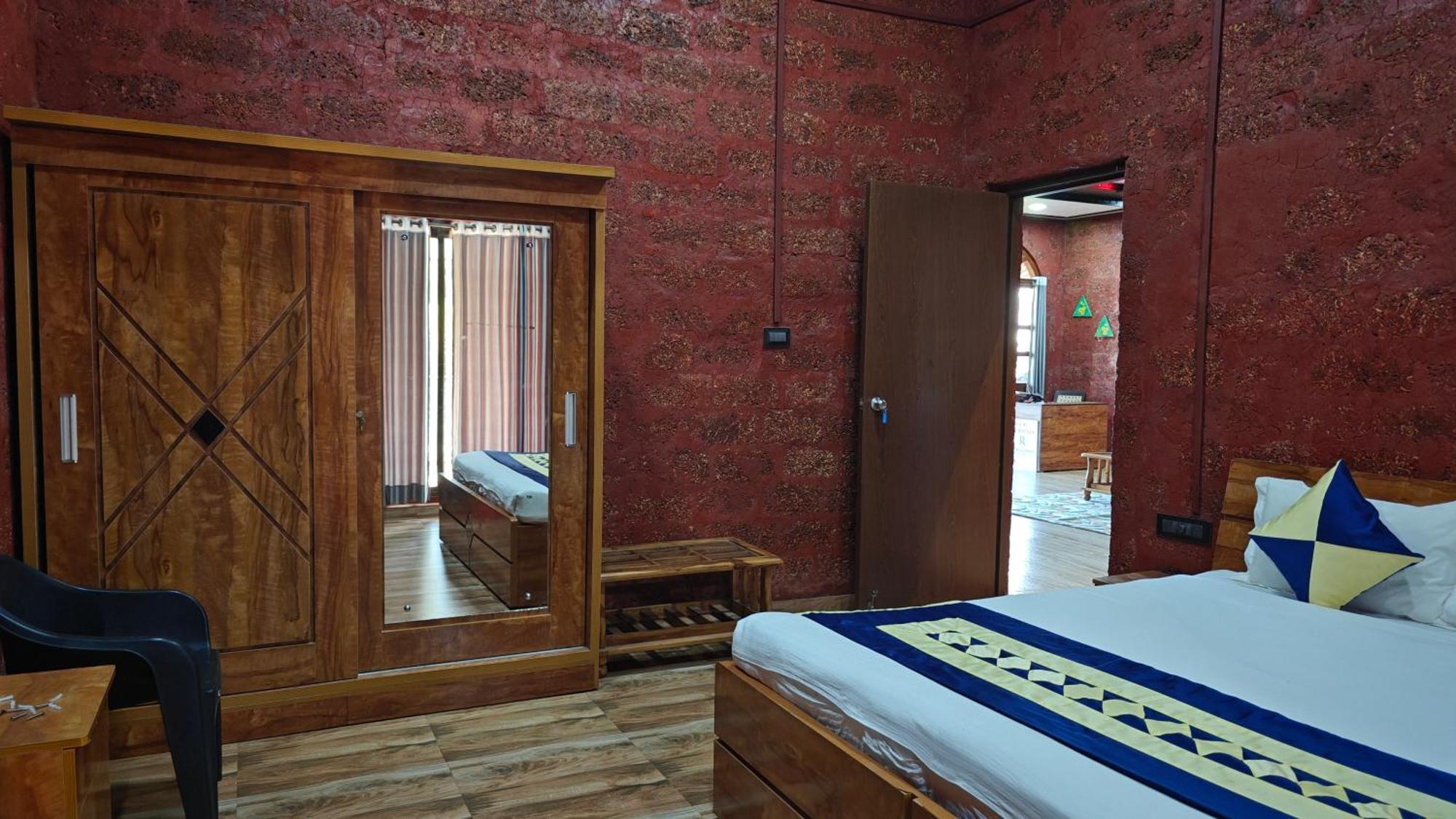 Stone Casa By Vgh 4Bhk Villa With Swimming Pool Mahābaleshwar Exteriör bild