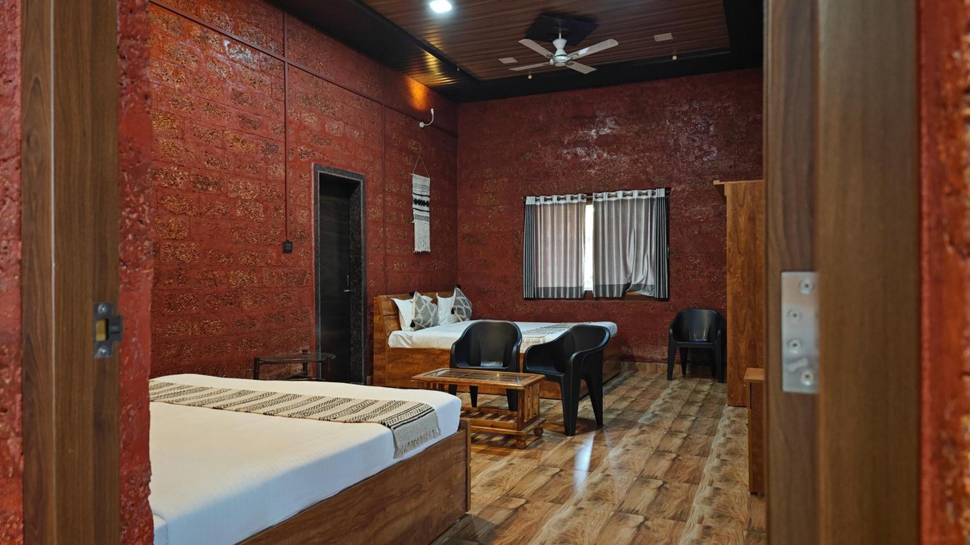 Stone Casa By Vgh 4Bhk Villa With Swimming Pool Mahābaleshwar Exteriör bild